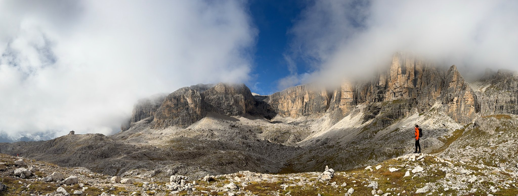 In Pano mode. Rifugio Franz Kostner al Vallon